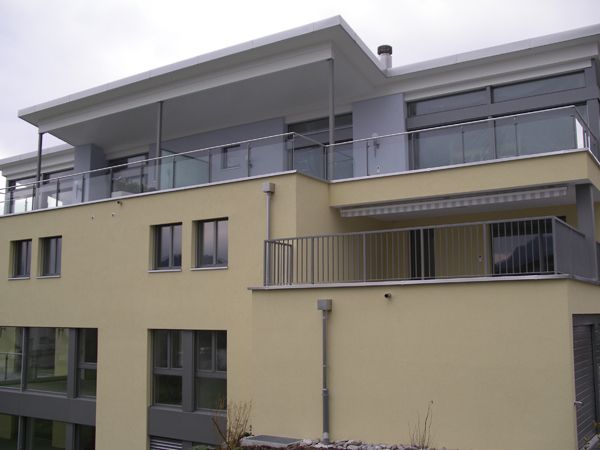 BEPA Heinz Imboden AG Gelbes Haus mit Flachdach